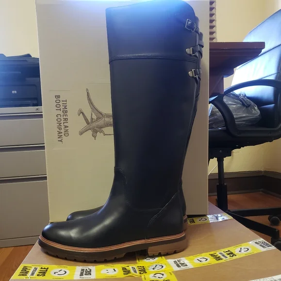 Timberland Black and Brown Winter Boots - Picture 3 of 10